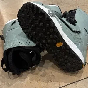 Burton | Shoes | Burton Photon Snowboard Boots In Mint Green  display picture 3